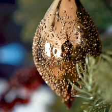 Cargar imagen en el visor de la galería, Adorno de cristal dorado