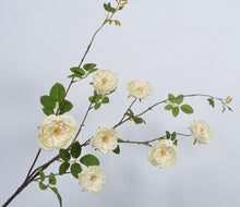 Cargar imagen en el visor de la galería, Rosal blanco artificial