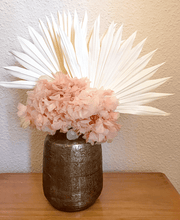 Cargar imagen en el visor de la galería, Hortensias Preservadas Varios Colores