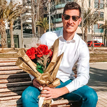 Cargar imagen en el visor de la galería, Ramo Romántico Varios Tamaños
