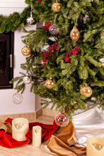 Cargar imagen en el visor de la galería, Adorno de cristal dorado
