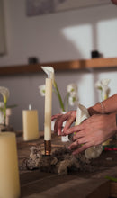 Cargar imagen en el visor de la galería, Éterna Duo · Velas LED de cera real en marfil · Pack de 2
