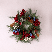 Cargar imagen en el visor de la galería, Corona Cedro Decorada
