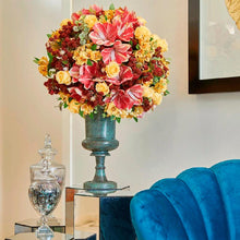 Cargar imagen en el visor de la galería, Amaryllis Artificiales

