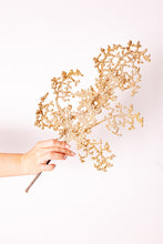 Cargar imagen en el visor de la galería, Web Decoco Producto Coral Pedrería Dorada Glitter
