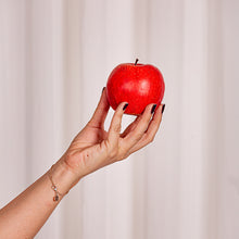 Cargar imagen en el visor de la galería, Manzana Roja
